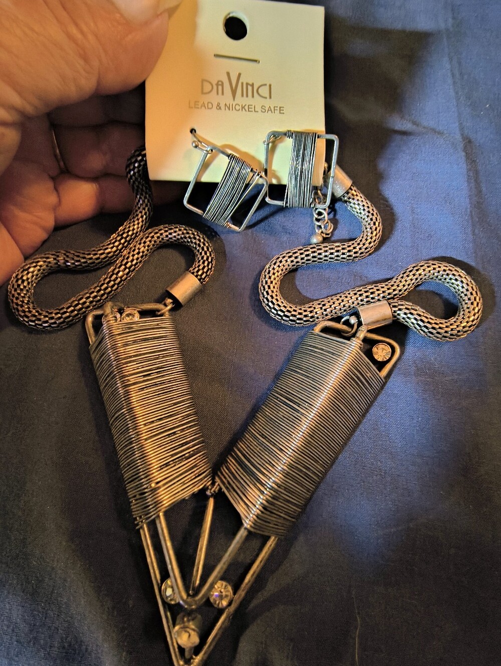 DaVinci Geometric Necklace Earrings Set Gunmetal Wire Wrap Statement Jewelry NWT - Picture 10 of 10